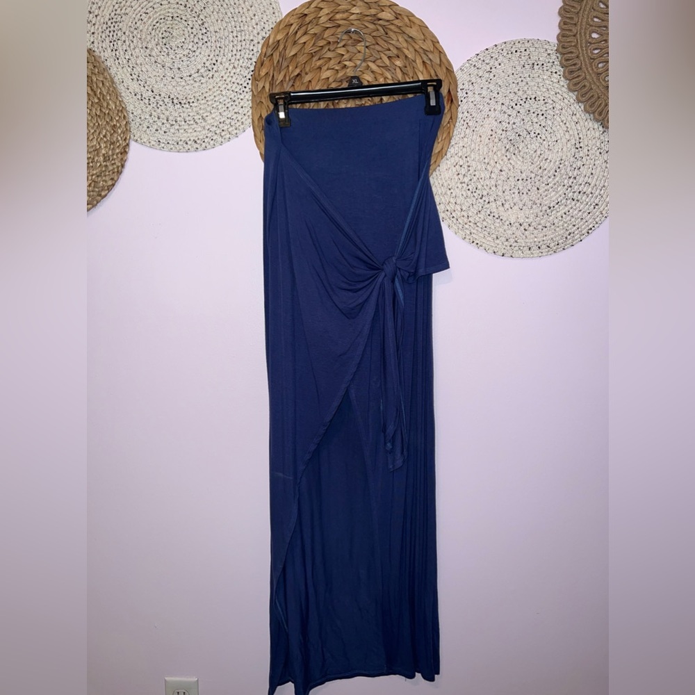 Blue Form fitting Maxi dress with tie front and very high slit